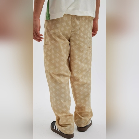 Urban Outfitters Men's Straight Leg, Mid-Rise Pattern Track Pant in Oyster, L - Picture 3 of 11